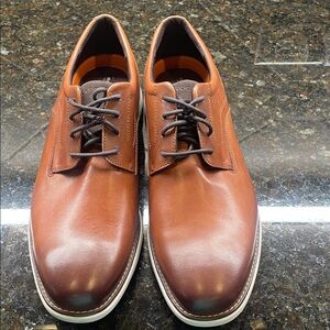 Rockport Men's Tan Leather Oxfords